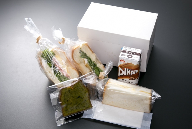 ベーグルサンド＆サンドウィッチBOX(ベーグル２個・サンドイッチ１個)の画像1