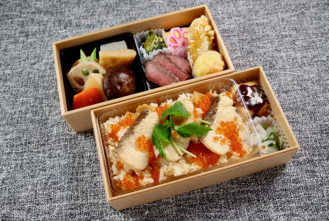 鯛めしイクラのせと和牛ステーキ(二段重)の画像1