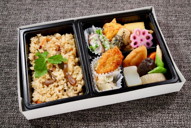 かしわと木の子の炊き込みご飯の画像1