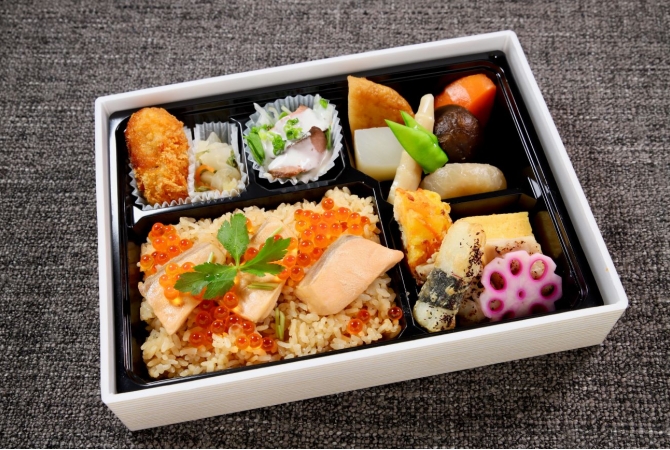 はらこ飯　御膳（長方形型）の画像1