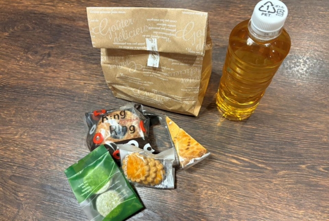 お菓子詰め合わせセット(ドリンク付き）の画像1