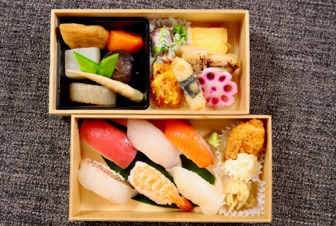 【New】玉手箱（にぎり弁当　上）二段重(５個以上注文可能)の画像2