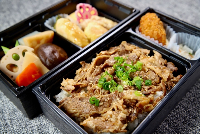 【New】牛カルビ焼肉(二段重)の画像2