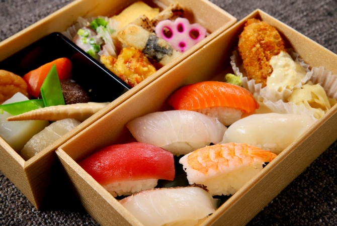 【New】玉手箱（にぎり弁当　上）二段重(５個以上注文可能)の画像3